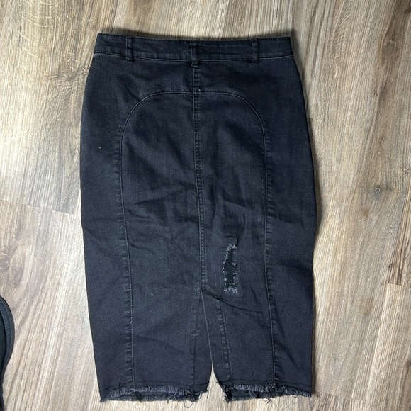 Distressed black denim skirt, size small - Picture 2 of 2